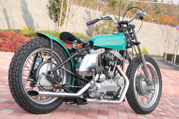 モーターガレージグッズの カスタムバイク集